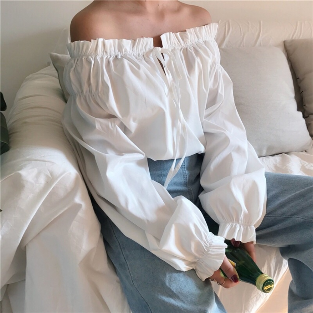 ✨NWT✨ Cute A-Line White Top